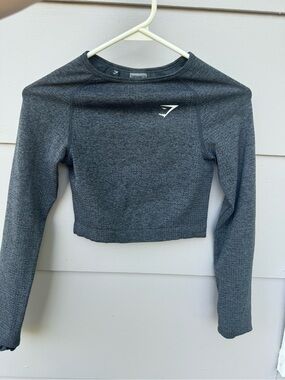Gymshark Women’s Charcoal Grey Long Sleeve Crop Top
